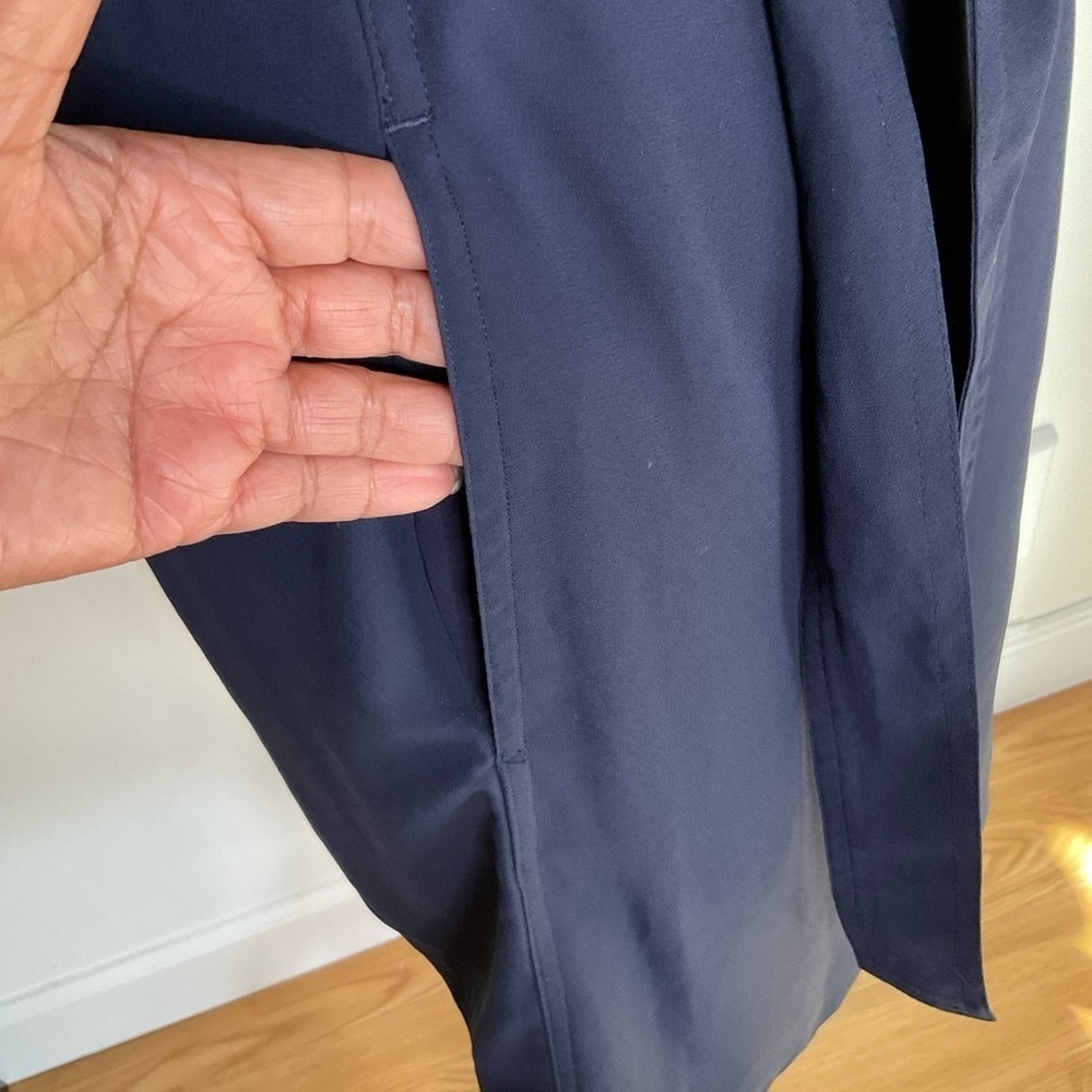 Babaton Quincy Belted Trench Coat Flowy with Pockets in Navy XXSmall - Picture 11 of 15